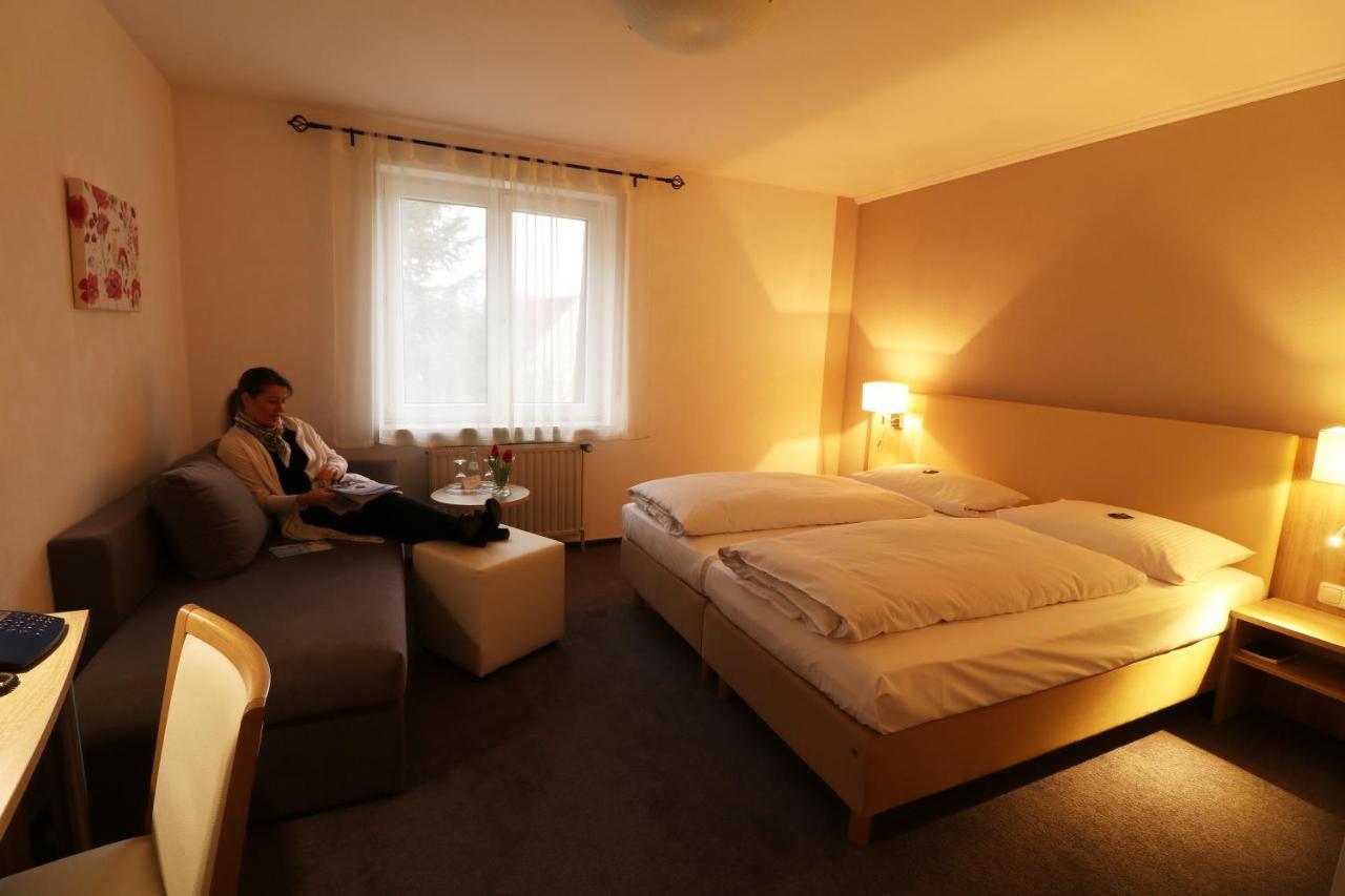 Hotel Central 제벤 외부 사진