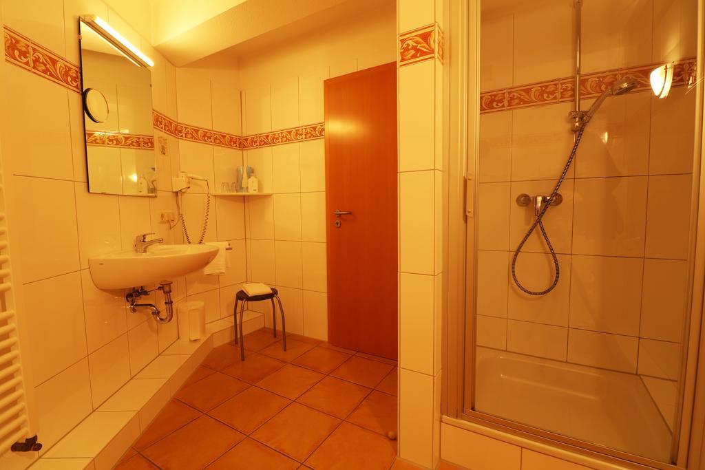 Hotel Central 제벤 외부 사진